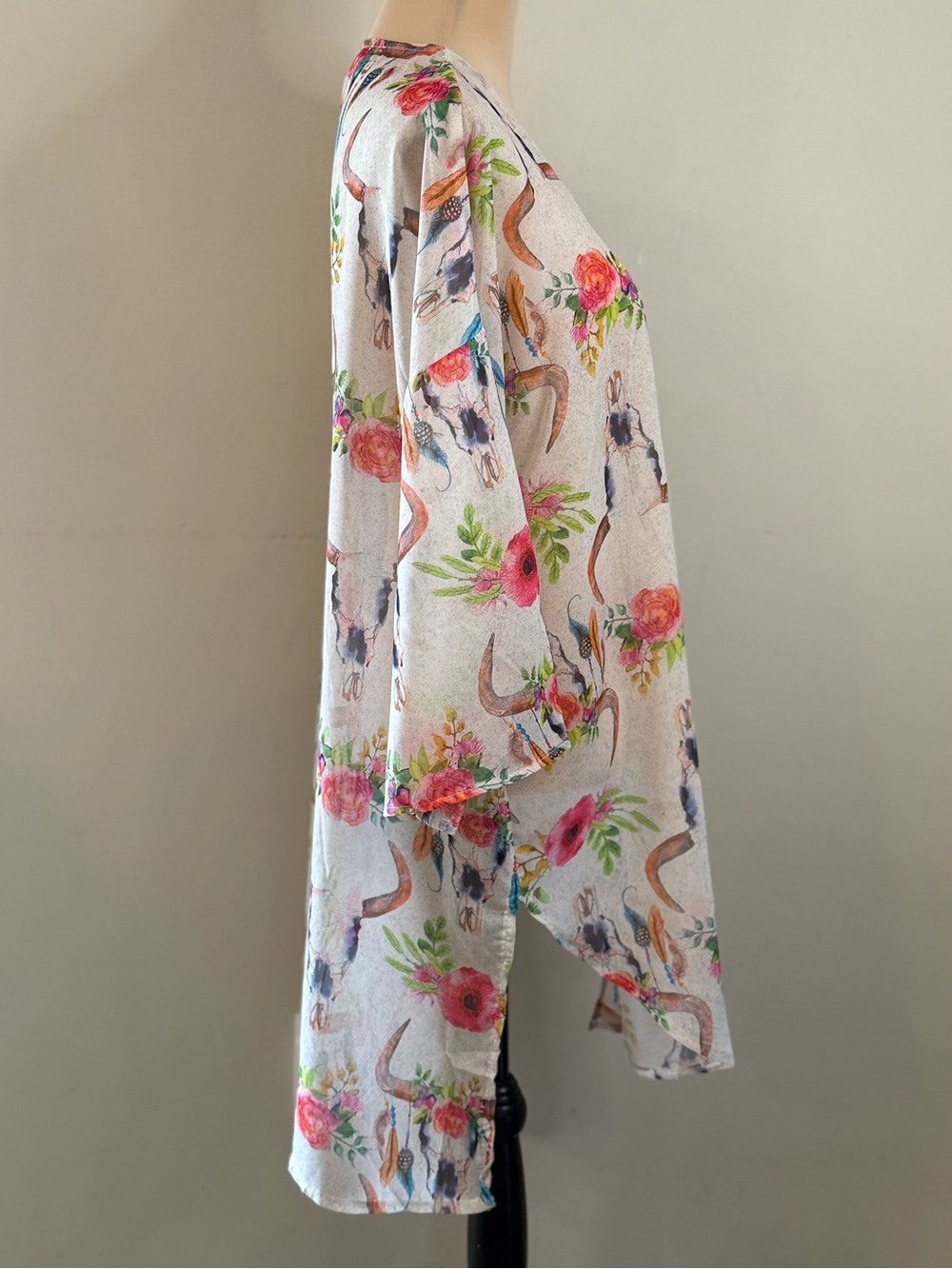 Grace & Emma western kimono coverup floral steer skulls SZ M/L - Picture 2 of 10